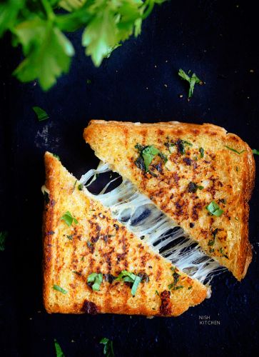 Bread (4 piece)