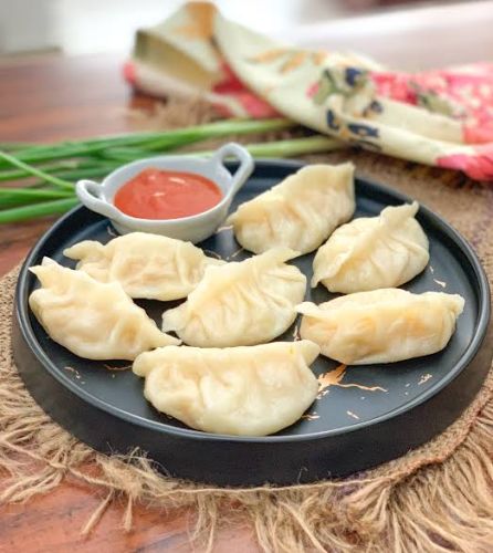 Veg fried momos