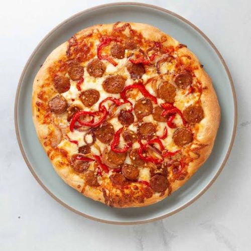Chicken sausage pizza medium