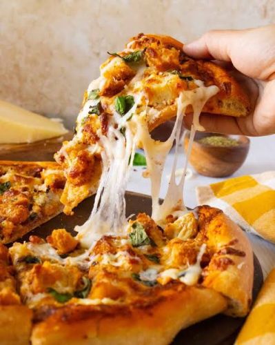 Chicken cheese pizza large