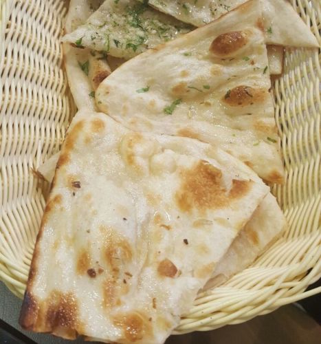 BUTTER NAAN