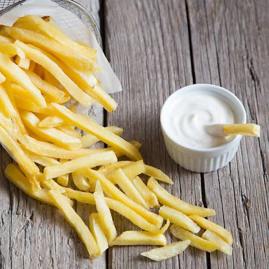 French fries with mayo