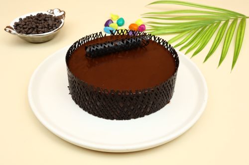 Rich Chocolate Truffle Cake