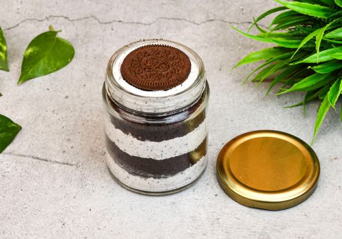 Oreo Jar Cake